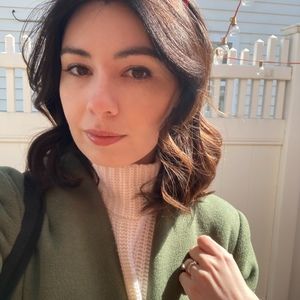 Meet your Posher, Elizabeth